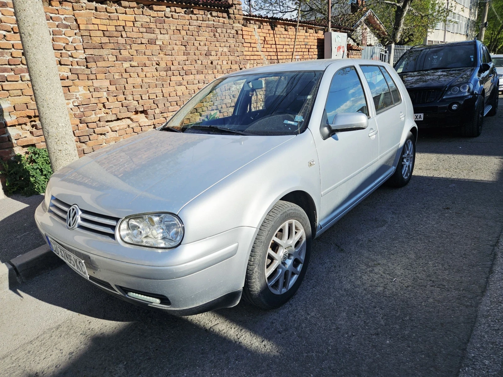 VW Golf 1.6, 105 к.с, снимка 3 - Автомобили и джипове - 54413818
