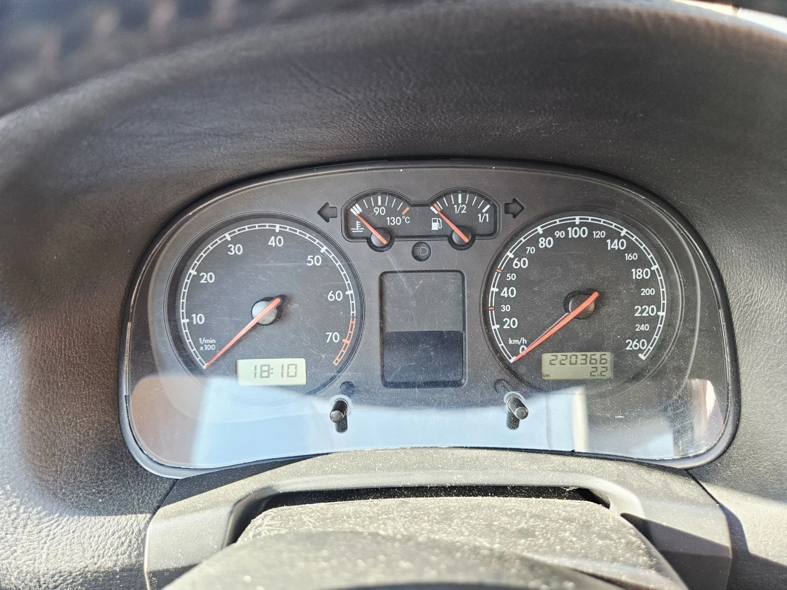 VW Golf 1.6, 105 к.с, снимка 7 - Автомобили и джипове - 54413818
