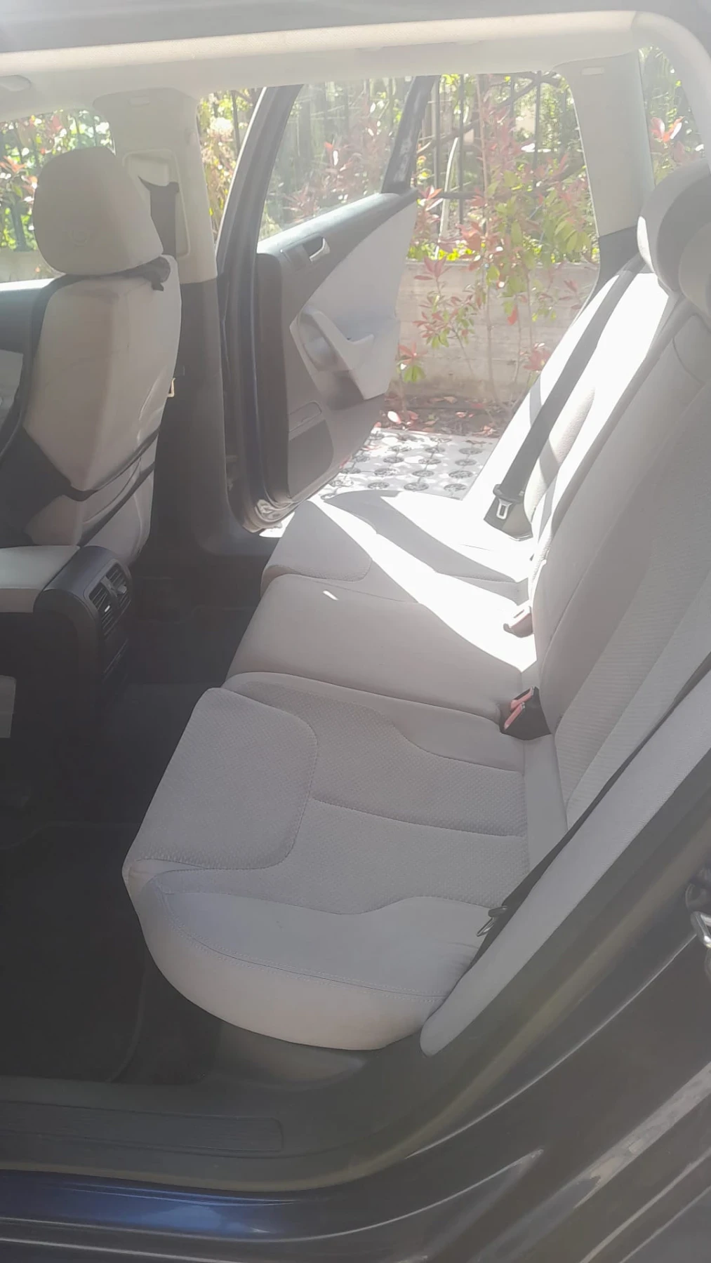 VW Passat 1.9 TDI, снимка 7 - Автомобили и джипове - 54554986