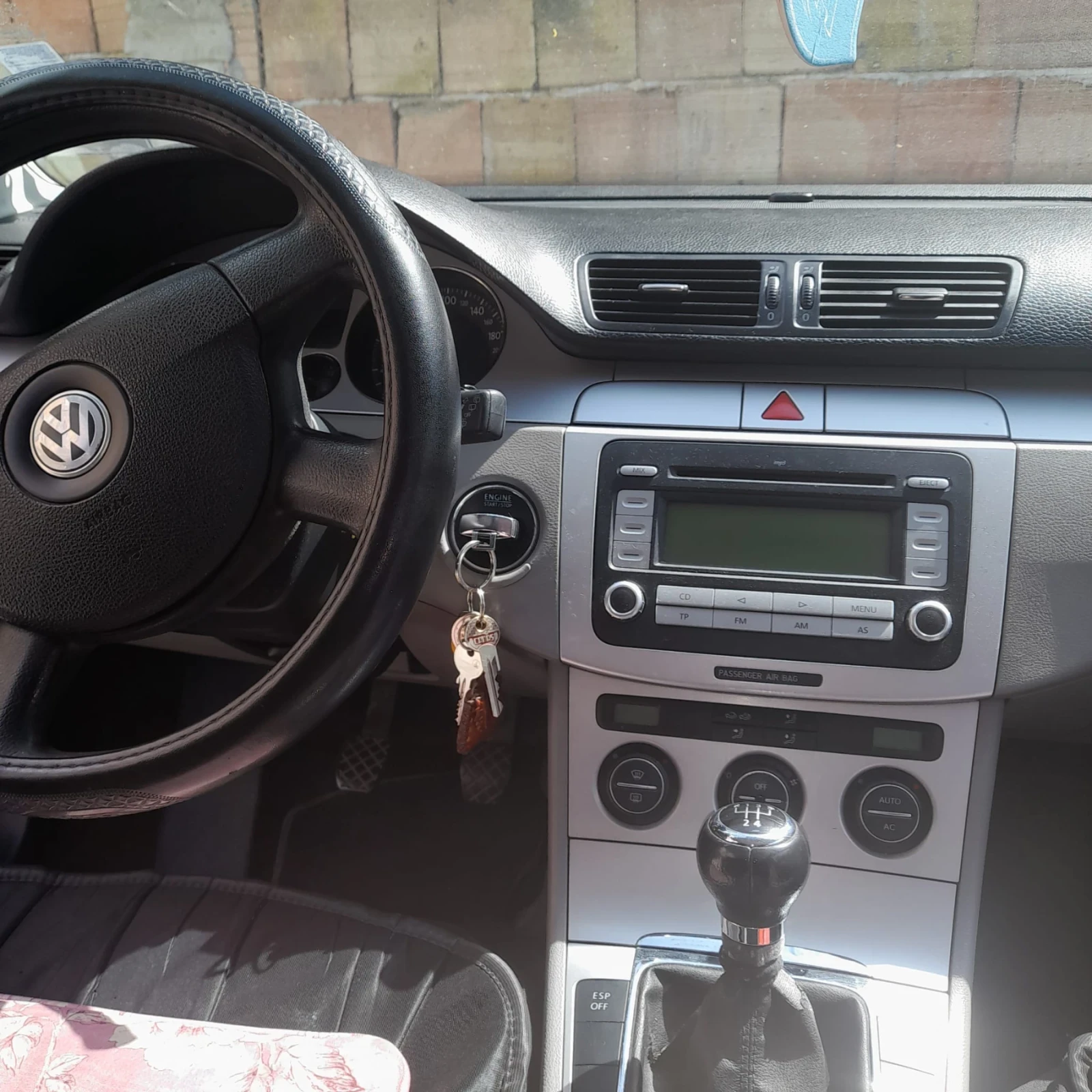 VW Passat 1.9 TDI, снимка 5 - Автомобили и джипове - 54554986