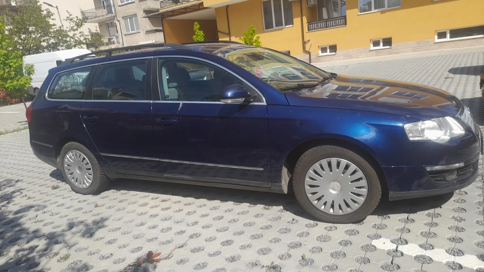 VW Passat 1.9 TDI, снимка 3 - Автомобили и джипове - 54554986
