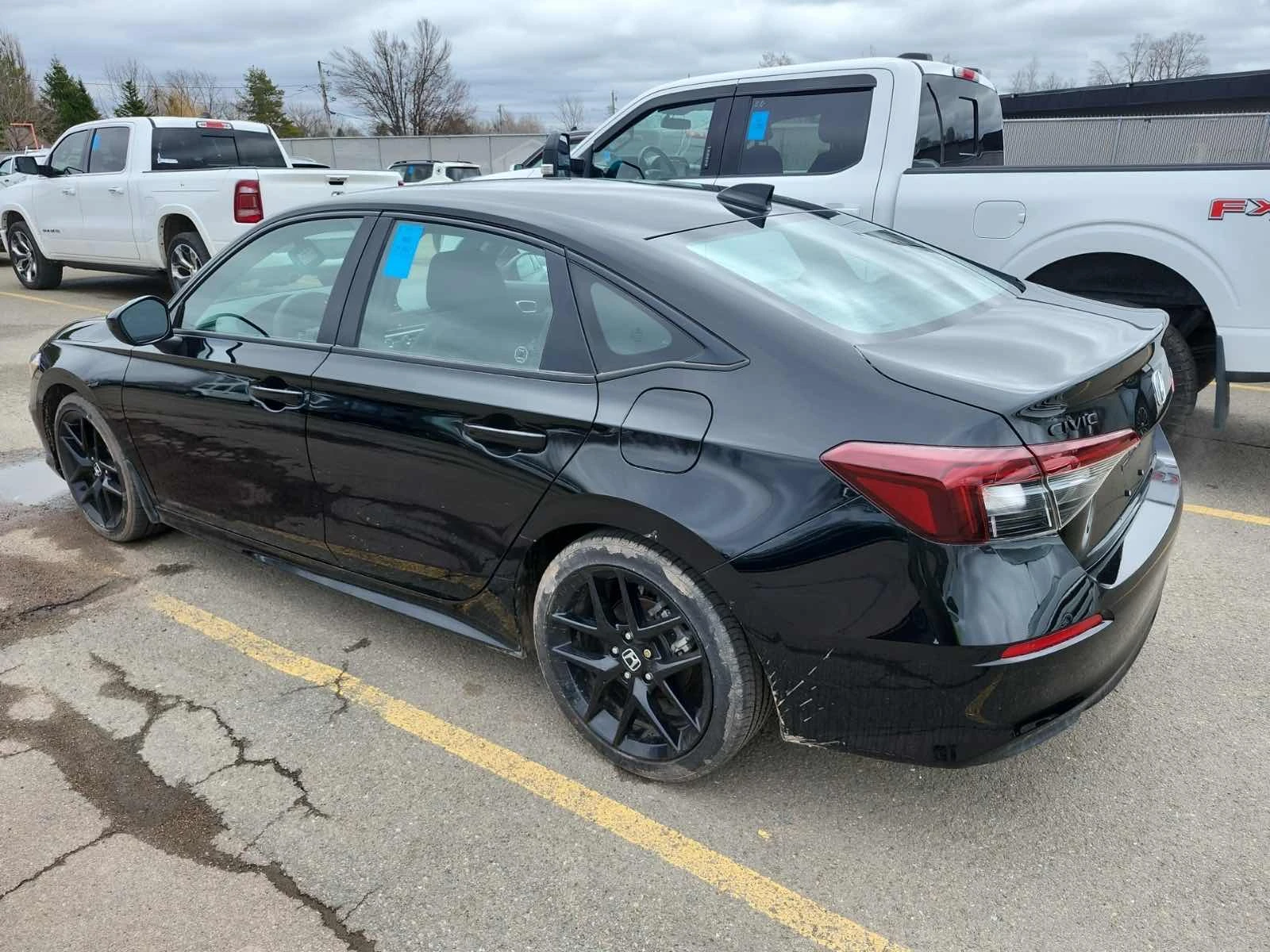 Honda Civic CARFAX * АВТО КРЕДИТ * ПРОГНОЗНА ЦЕНА ДО БГ * , снимка 4 - Автомобили и джипове - 54635066