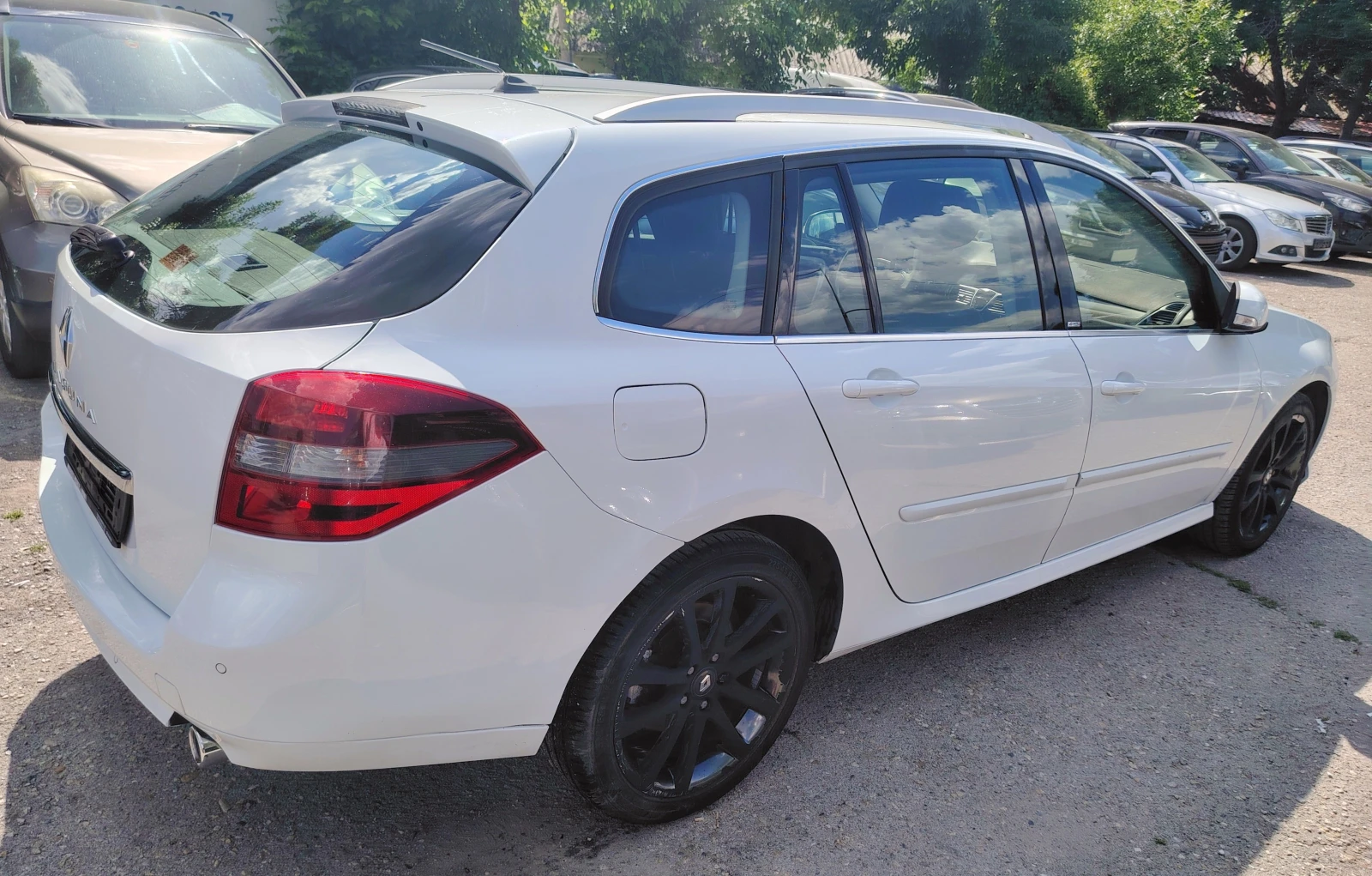 Renault Laguna 2.0DCI/4-KONTROL, снимка 6 - Автомобили и джипове - 54918591