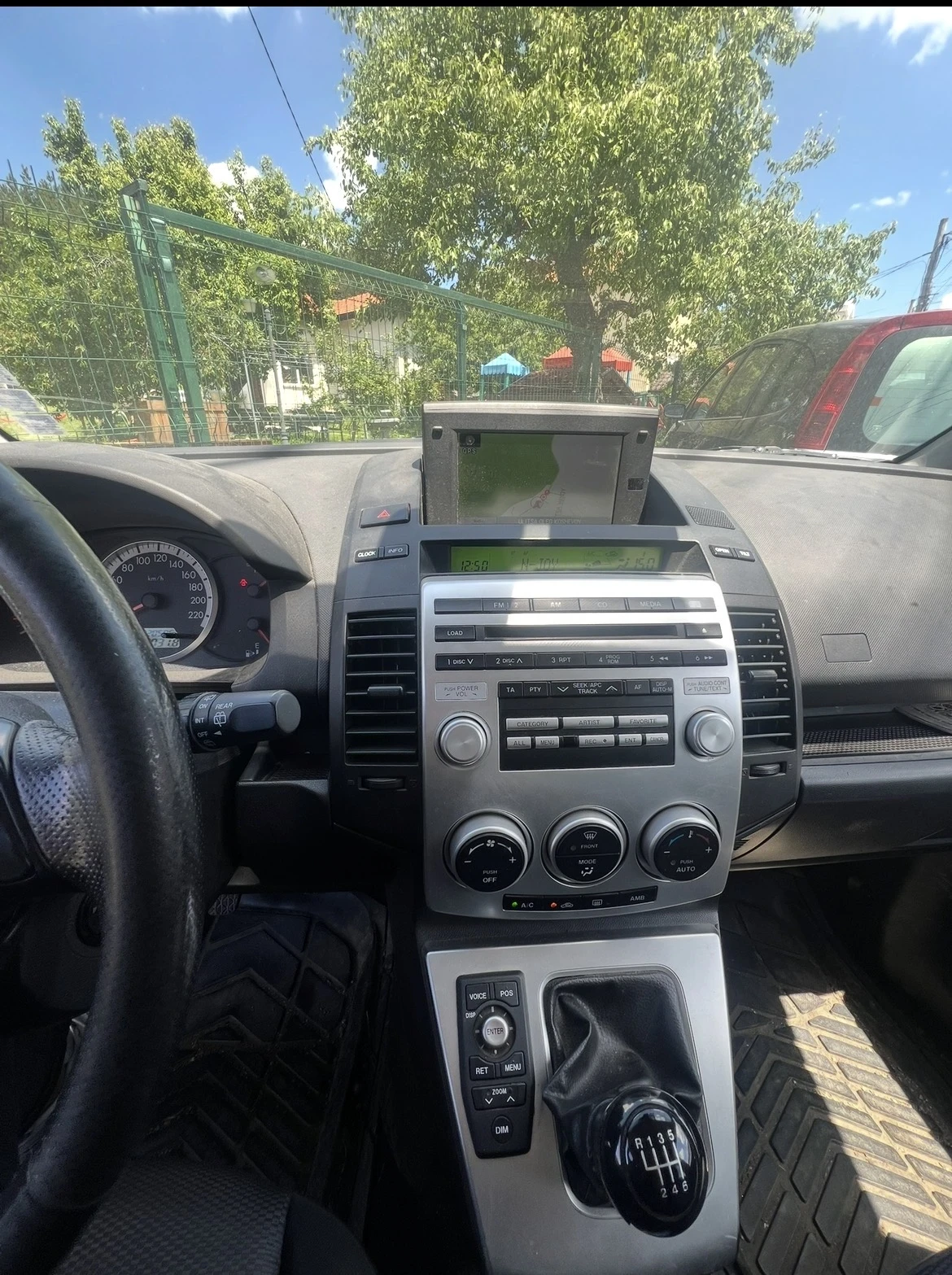 Mazda 5, снимка 10 - Автомобили и джипове - 54981625