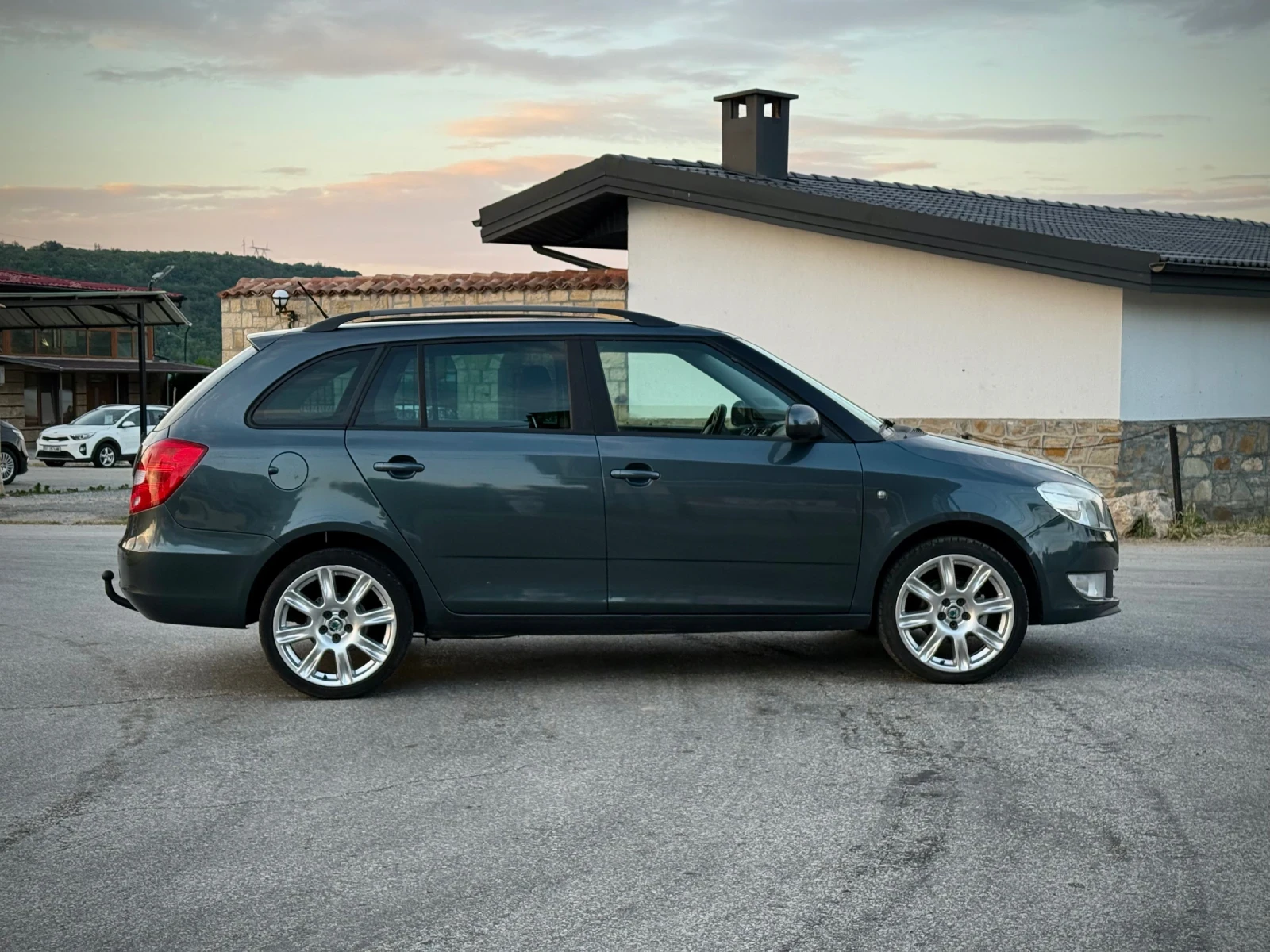 Skoda Fabia, снимка 6 - Автомобили и джипове - 55071684
