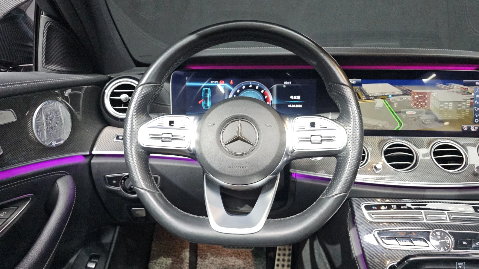 Mercedes-Benz E 350 63 AMG LINE* BURMASTER* HUD* DIGITAL* 360* КРАЙНА , снимка 5 - Автомобили и джипове - 55091105