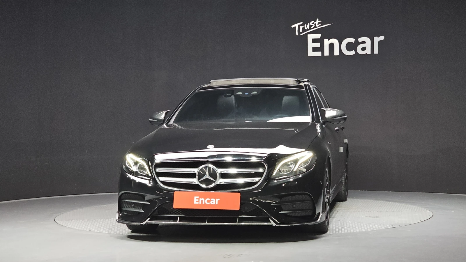 Mercedes-Benz E 350 63 AMG LINE* BURMASTER* HUD* DIGITAL* 360* КРАЙНА , снимка 2 - Автомобили и джипове - 55091105