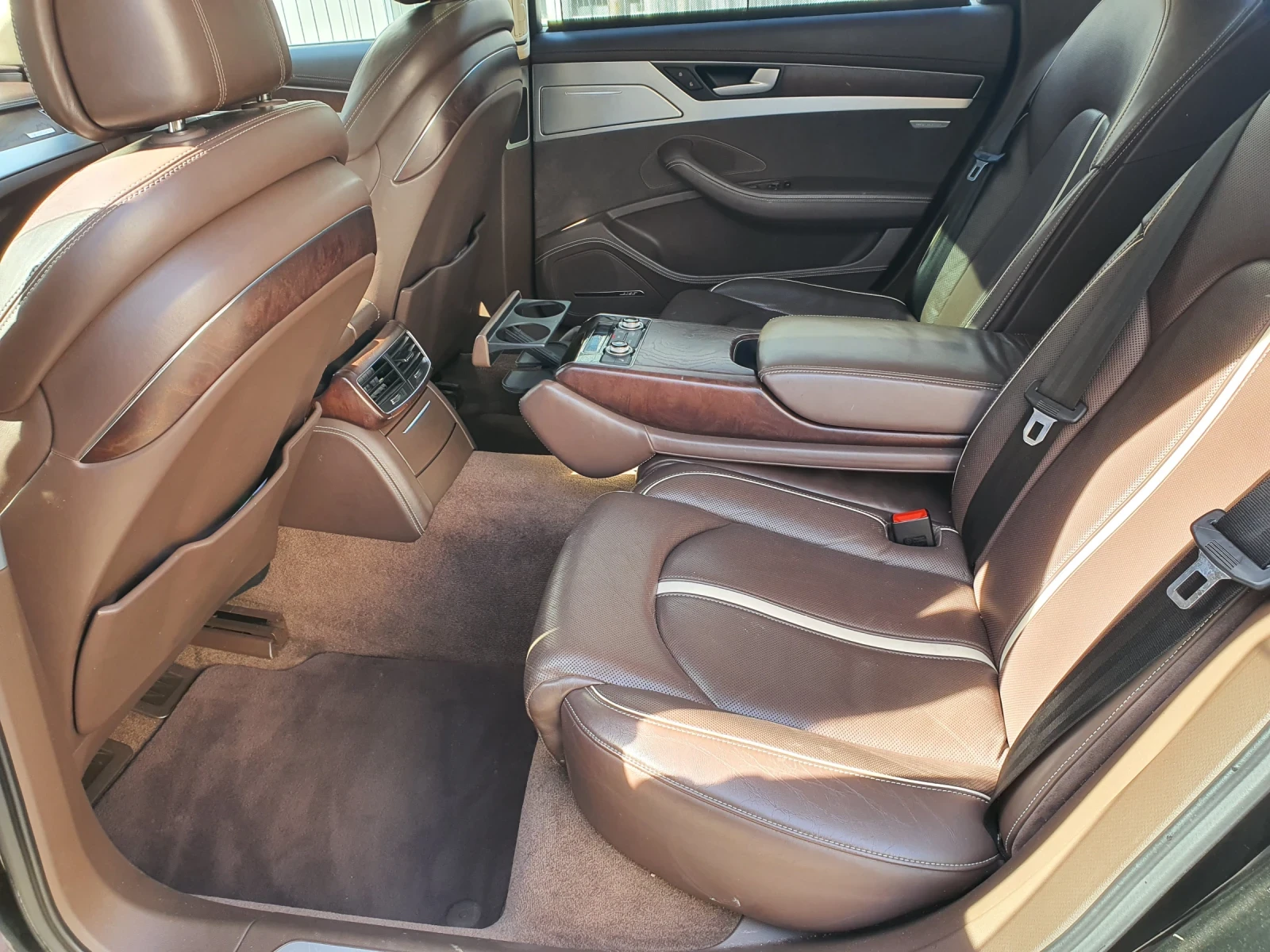 Audi A8, снимка 5 - Автомобили и джипове - 55143923