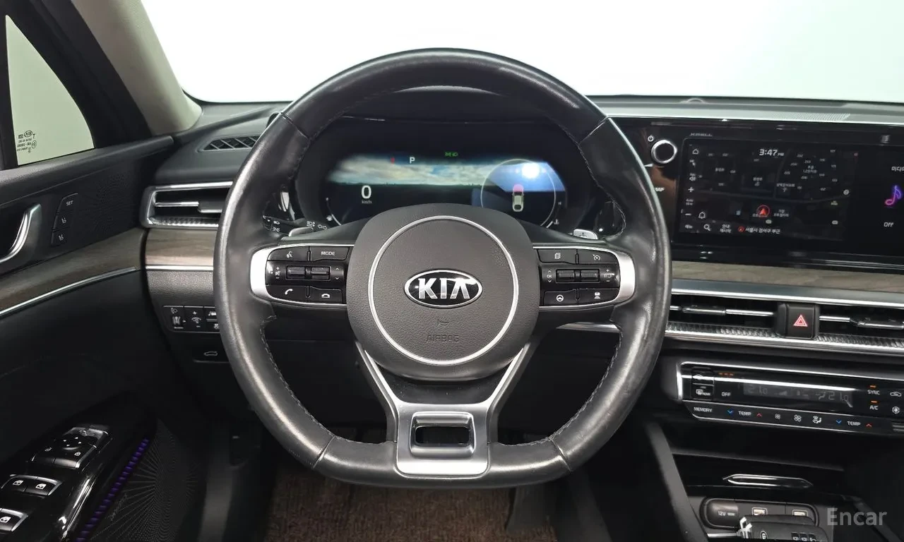 Kia K5 SIGNATURE| DISTRO| HUD| ОБДУХ| 360| БЕЗ ИНЦИДЕНТИ , снимка 11 - Автомобили и джипове - 55509320