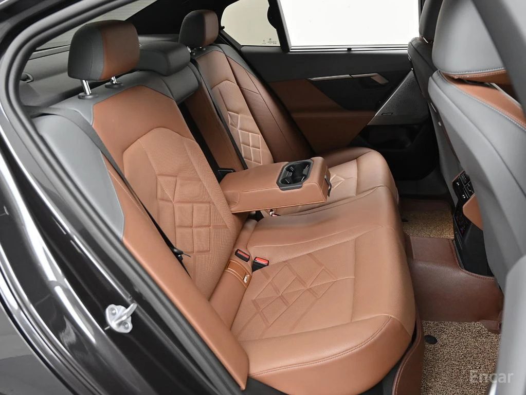 BMW 530 M* SPORT* ОБДУХВАНЕ* ДИСТРОНИК* ХЕДЪП* 360КАМЕРА* , снимка 15 - Автомобили и джипове - 55960356