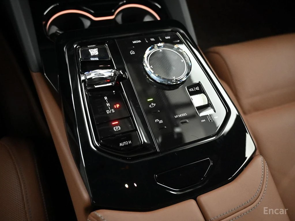 BMW 530 M* SPORT* ОБДУХВАНЕ* ДИСТРОНИК* ХЕДЪП* 360КАМЕРА* , снимка 10 - Автомобили и джипове - 55960356