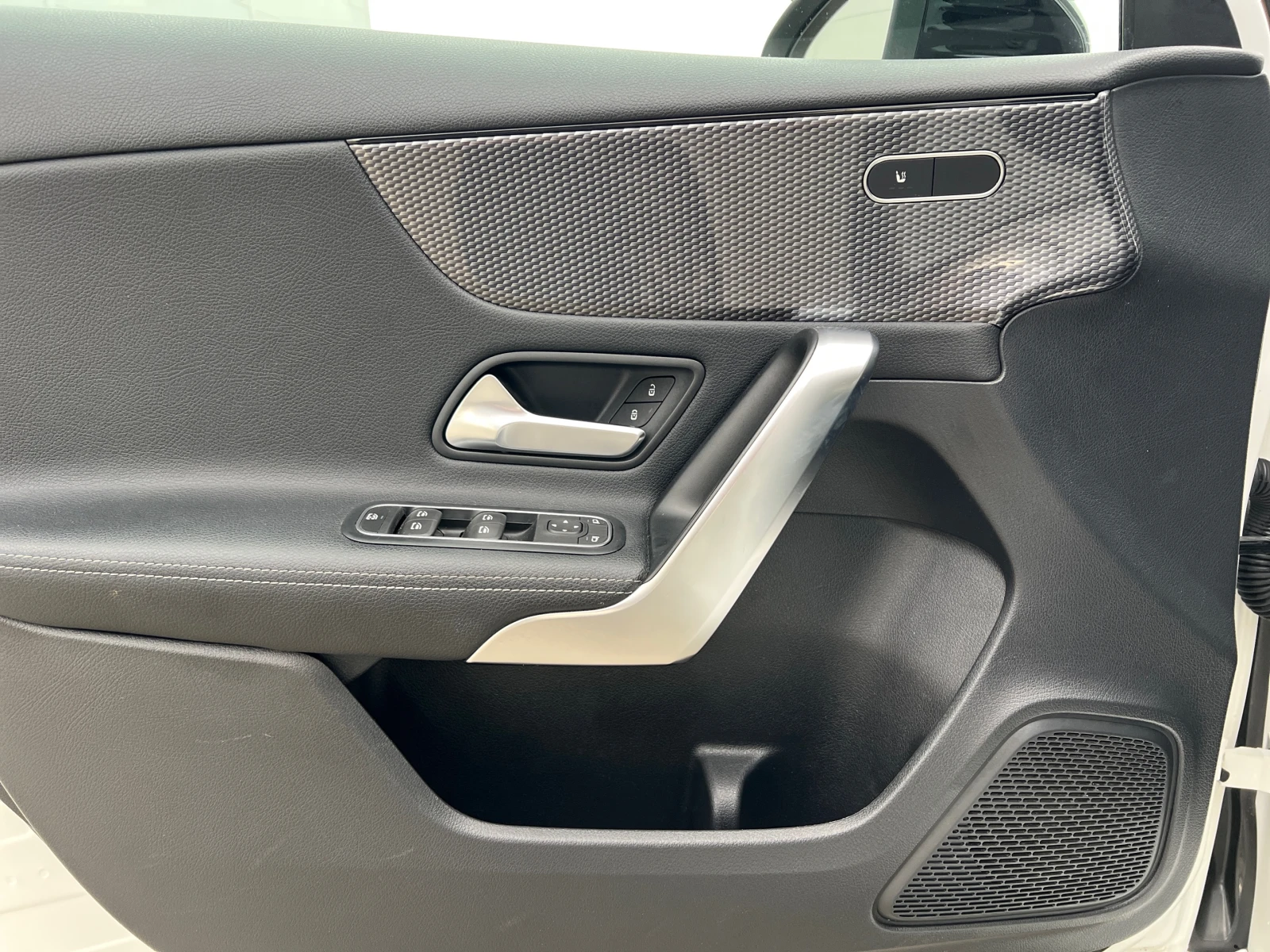 Mercedes-Benz A 180, снимка 10 - Автомобили и джипове - 56129233