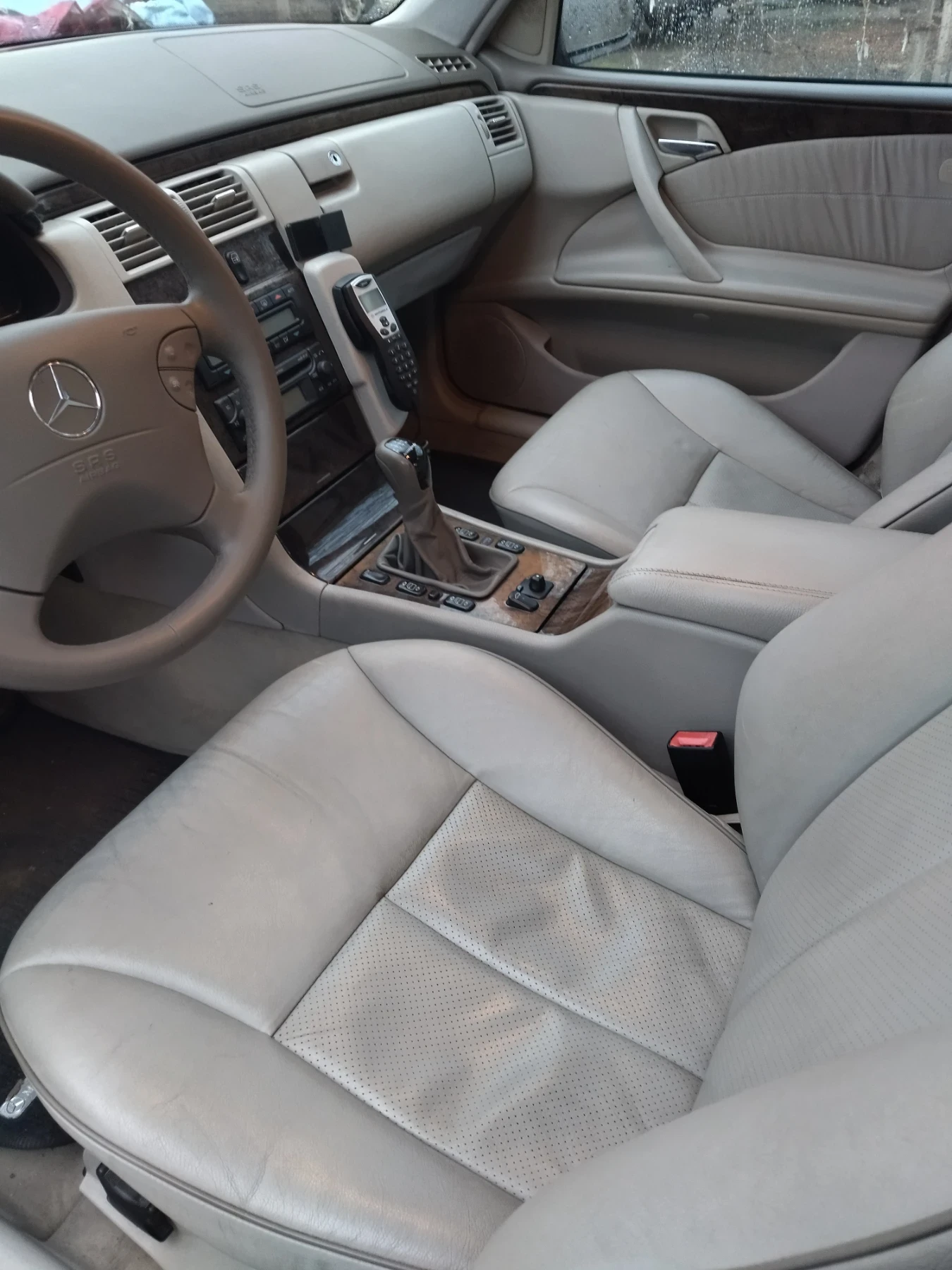 Mercedes-Benz E 270 AVANTGARDE , снимка 9 - Автомобили и джипове - 56241342