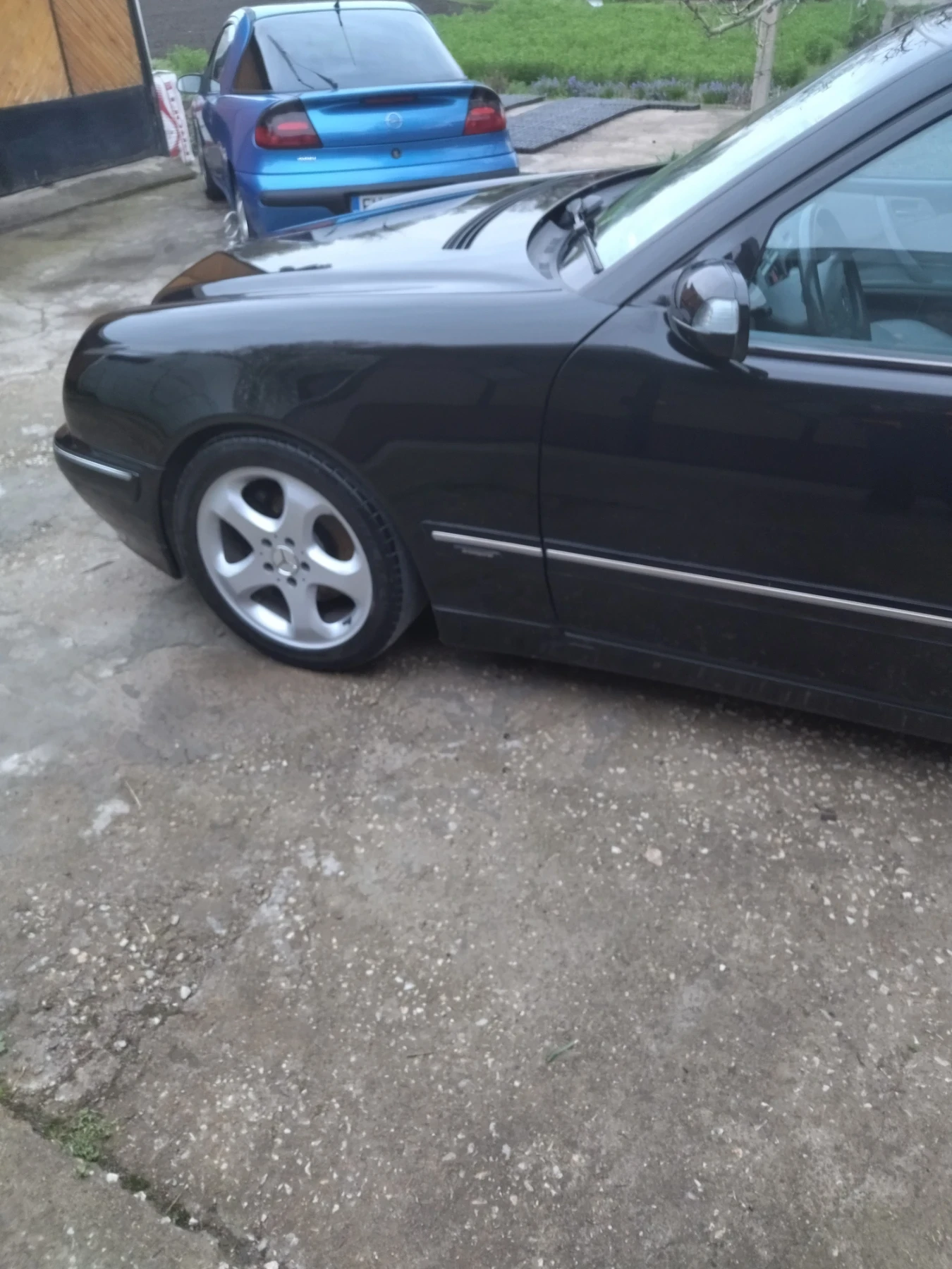 Mercedes-Benz E 270 AVANTGARDE 