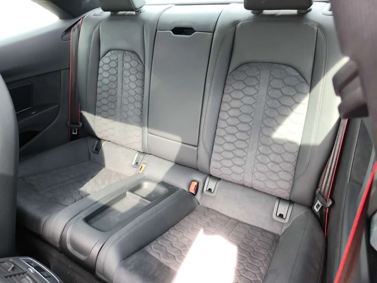 Audi Rs5 / DIAMOND SEATS / АЛКАНТАРА / ДИСТРОНИК, снимка 12 - Автомобили и джипове - 56256414