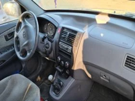 Hyundai Tucson 2.0 CRDI, снимка 9
