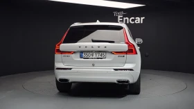 Volvo XC60 D5 INSCRIPTION / HUD / B&W/ PANO / ПОДГРЕВИ, снимка 4