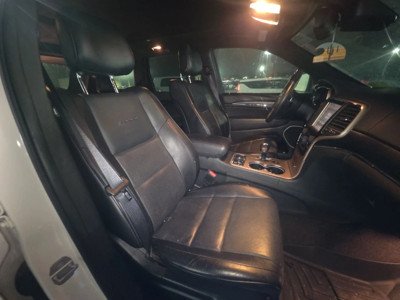 Jeep Grand cherokee SUMMIT / HEMI / ОБДУХ / HARMAN / DISTRONIC    , снимка 8 - Автомобили и джипове - 52662140