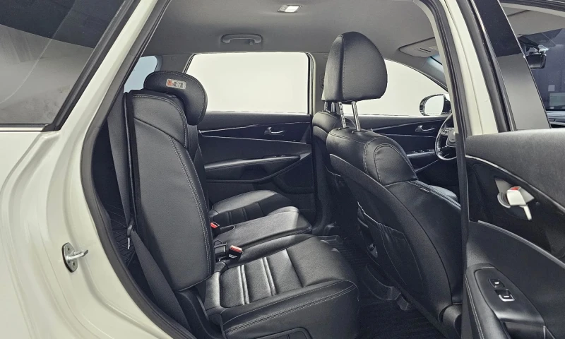 Kia Sorento Diesel 2.2 2Wd Prestige, снимка 11 - Автомобили и джипове - 53354950
