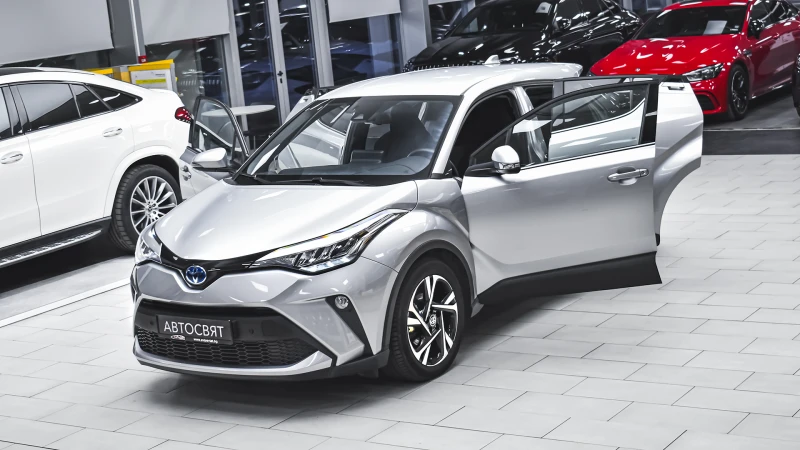 Toyota C-HR 2.0 Hybrid Club Automatic - 54900 лв. - 22509366 1