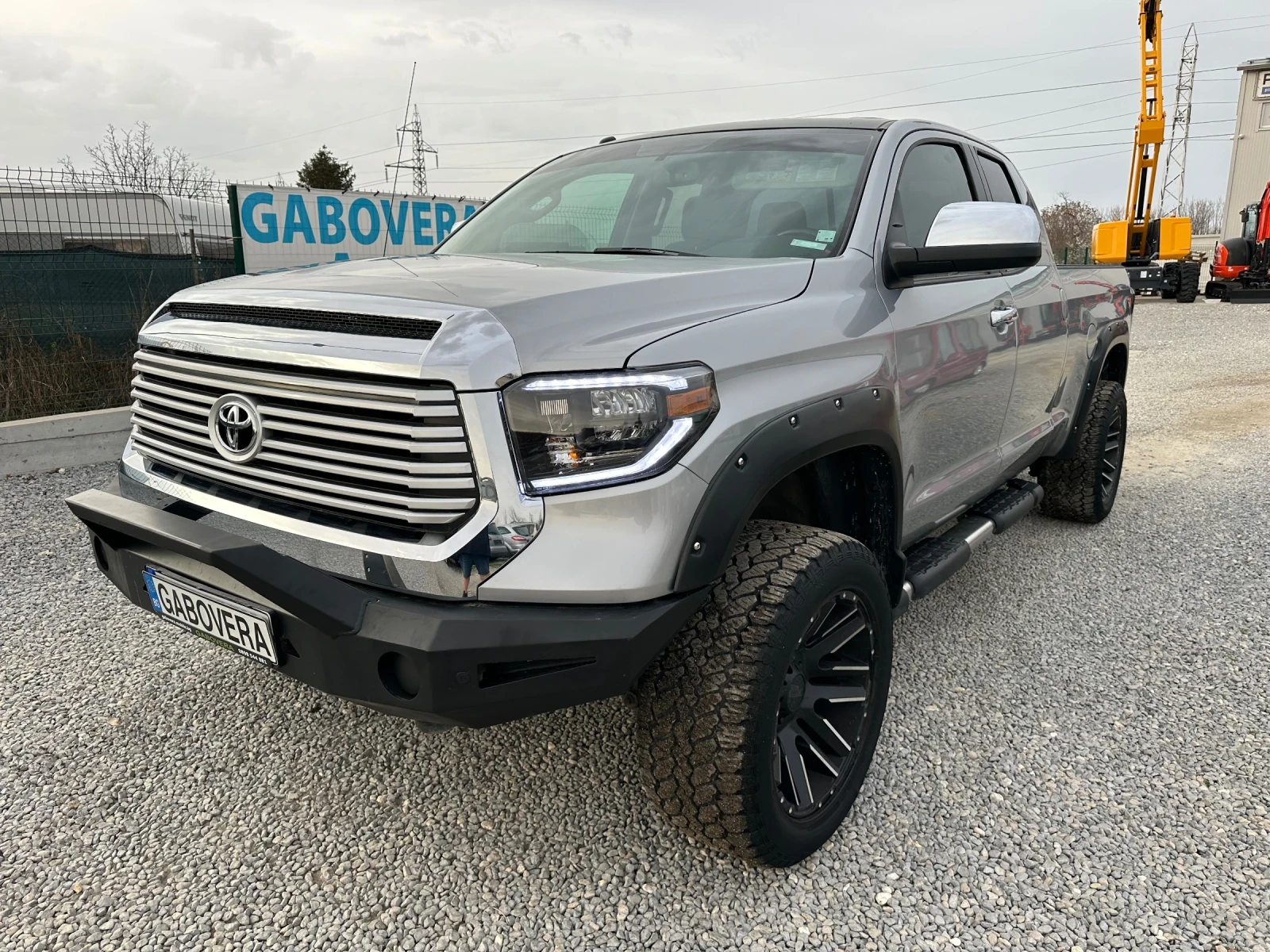 Toyota Tundra 5.7i-force LIMITED ГАЗ! Теглич! LED | Mobile.bg — изображение 1