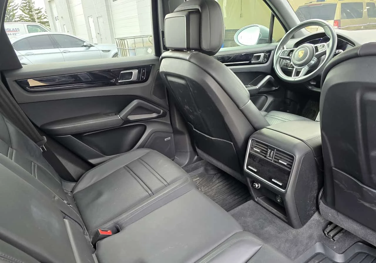 Porsche Cayenne /DISTRONIC/MATRIX/BOSE/360, снимка 15 - Автомобили и джипове - 54054154