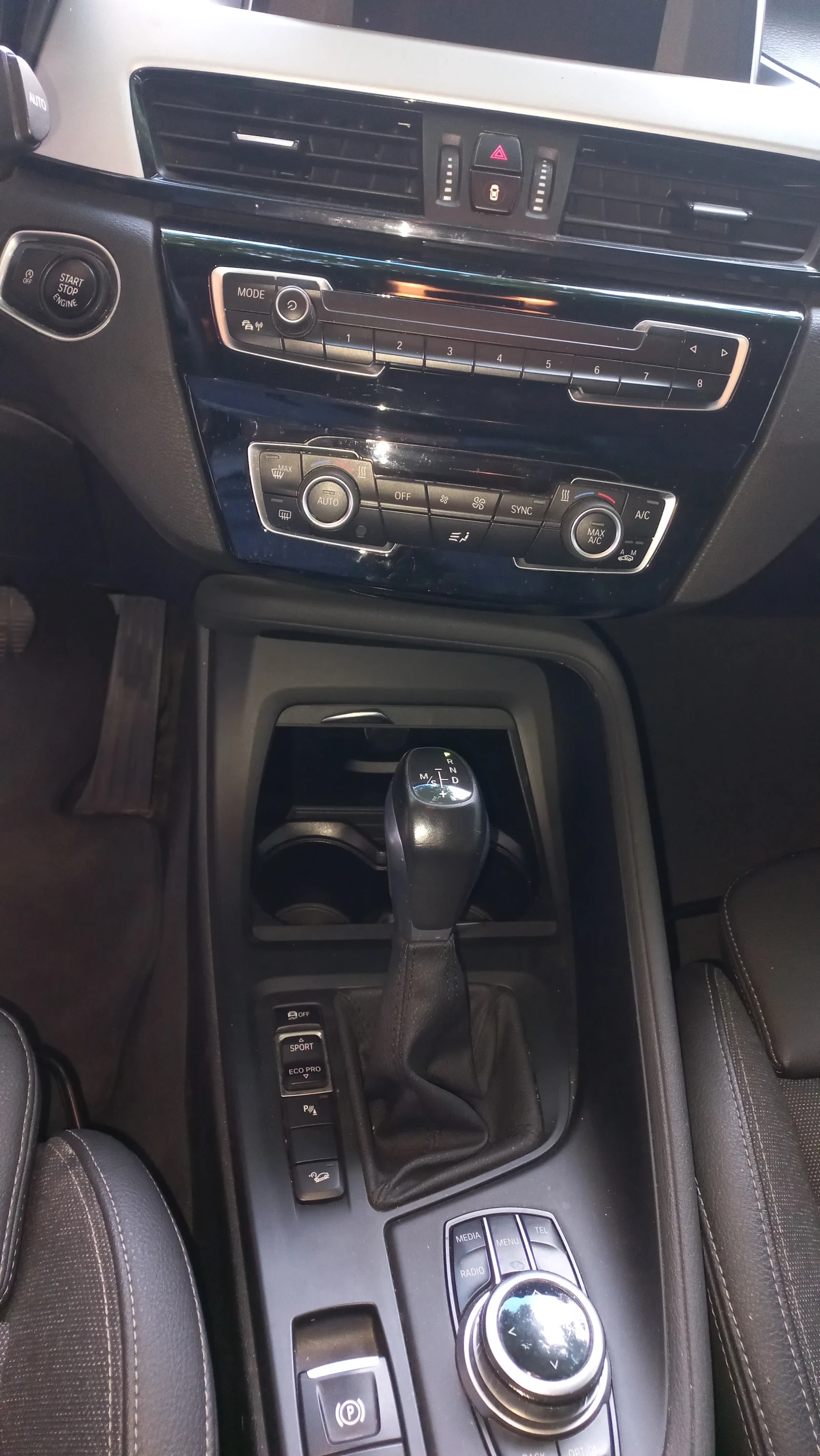BMW X1, снимка 8 - Автомобили и джипове - 54587672