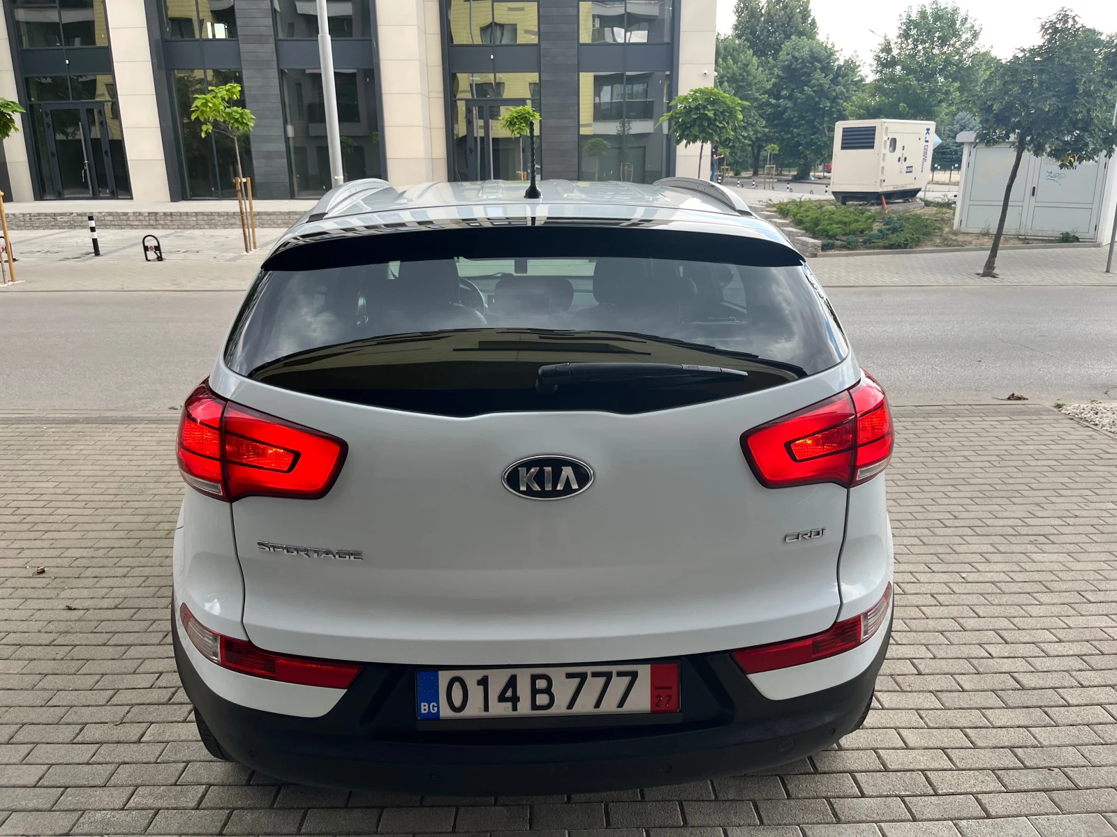Kia Sportage 1.7CRDI Facelift= Топ Състояние!!!, снимка 6 - Автомобили и джипове - 55064811