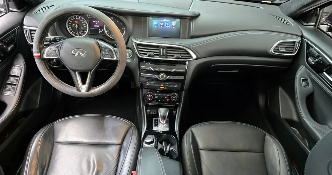 Infiniti QX30 Essential 2.0 ������ 4x4 | Mobile.bg � ����������� 3