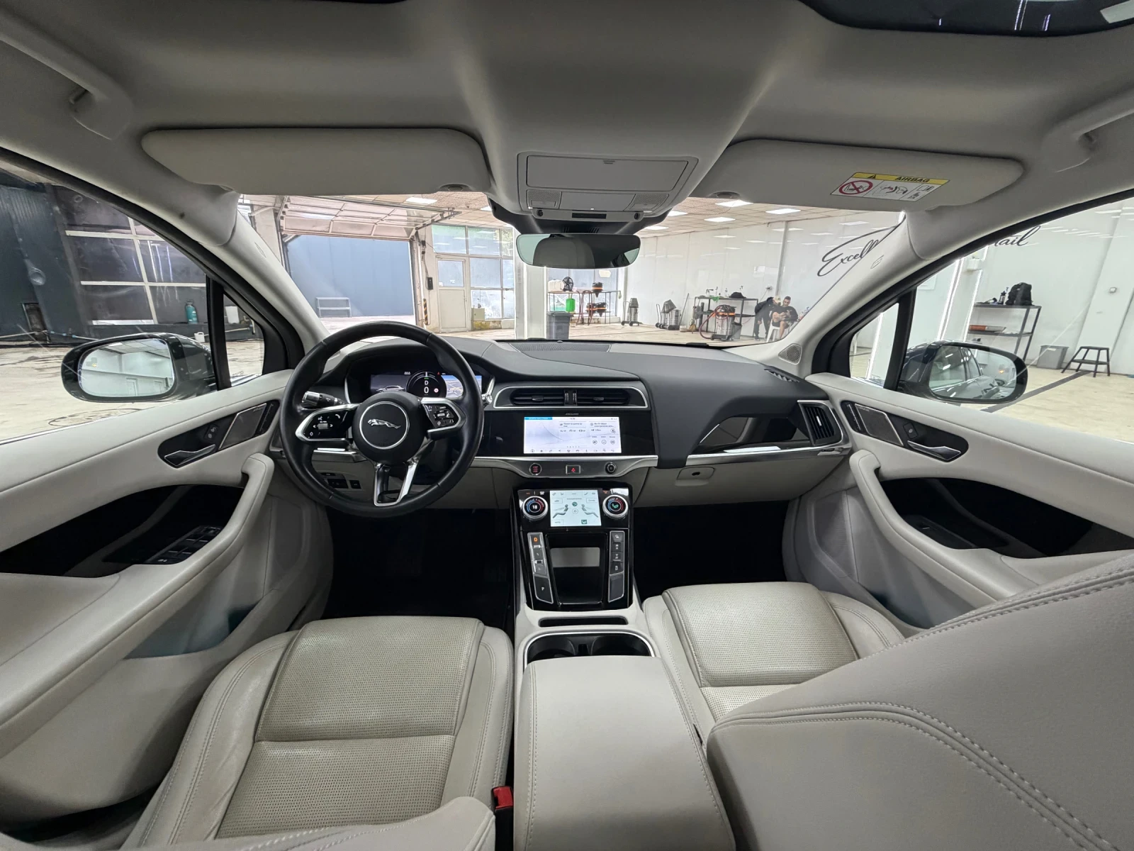 Jaguar I-Pace S AWD / 400 к.с. / 360  / Панорама / Meridian, снимка 16 - Автомобили и джипове - 55441167