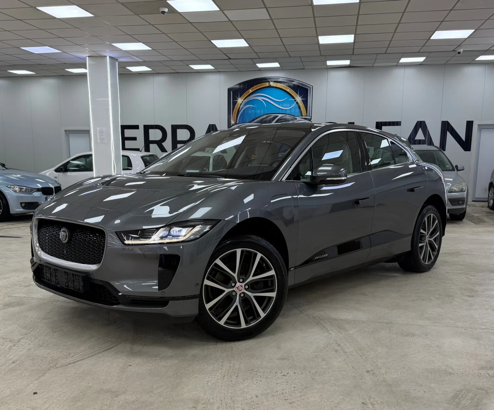 Jaguar I-Pace S AWD / 400 к.с. / 360  / Панорама / Meridian, снимка 2 - Автомобили и джипове - 55441167