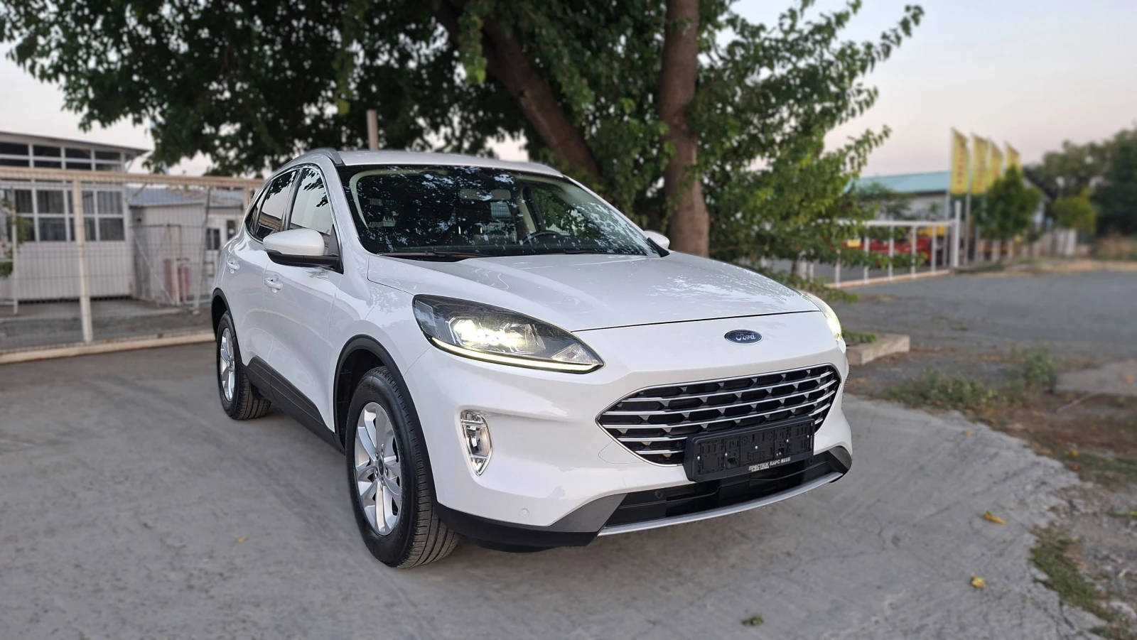 Ford Kuga 1.5TDCi Автоматик, 8 скорости, снимка 3 - Автомобили и джипове - 56061932