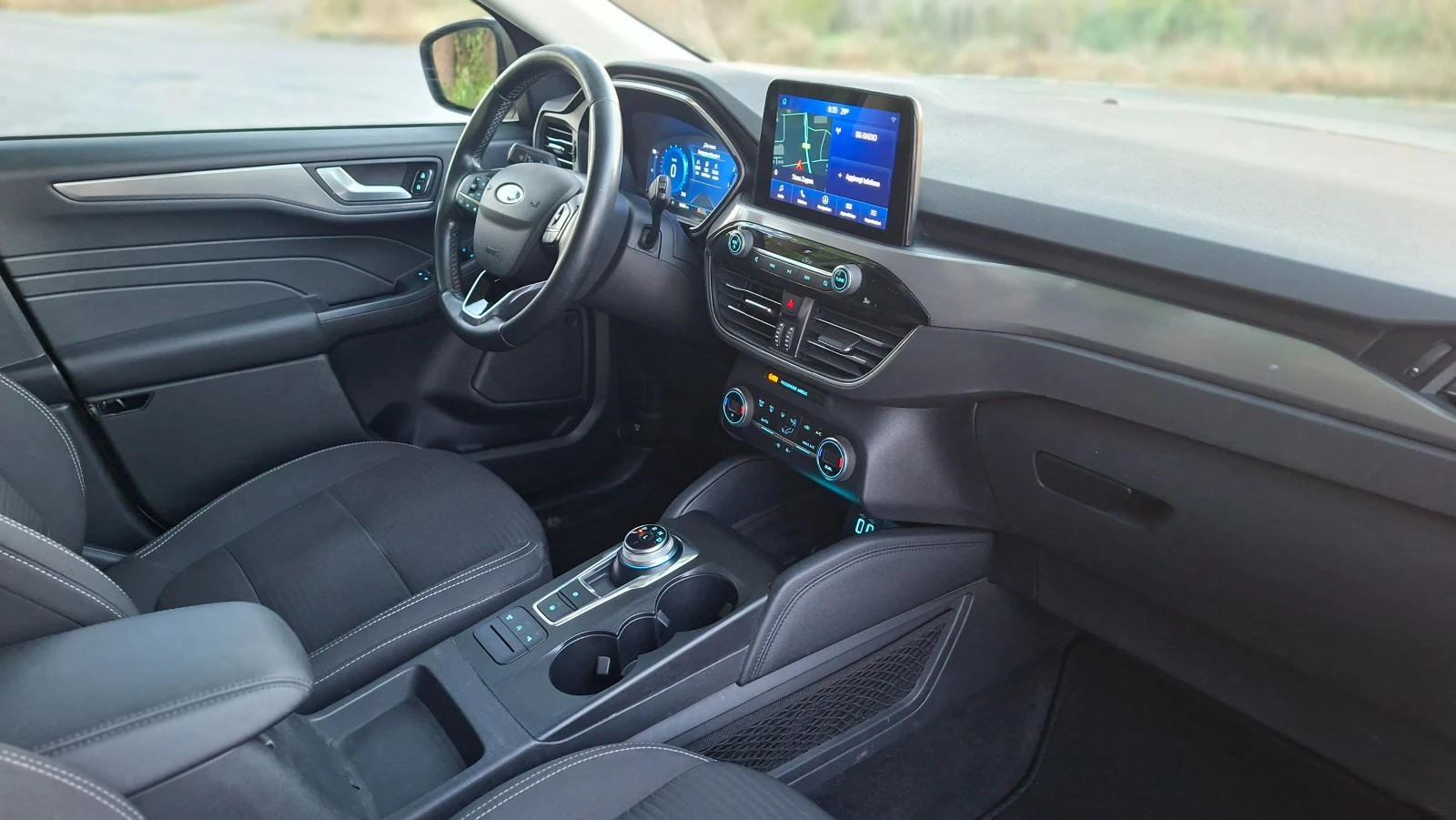Ford Kuga 1.5TDCi Автоматик, 8 скорости, снимка 12 - Автомобили и джипове - 56061932