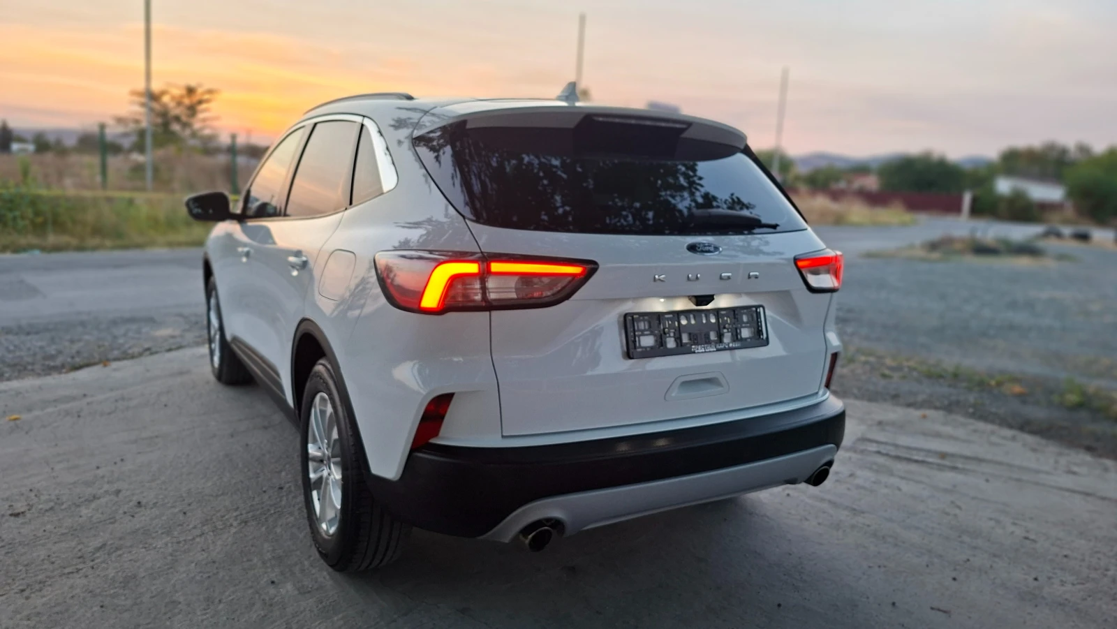 Ford Kuga 1.5TDCi Автоматик, 8 скорости, снимка 7 - Автомобили и джипове - 56061932