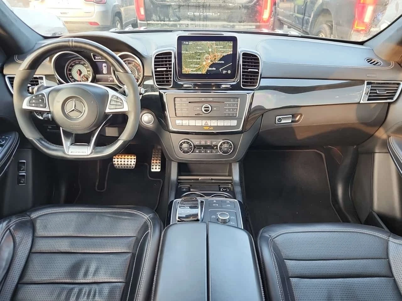 Mercedes-Benz GLS * AMG 63 * CARFAX * БЕЗ ПЪРВОНАЧАЛНА ВНОСКА, снимка 5 - Автомобили и джипове - 56240845