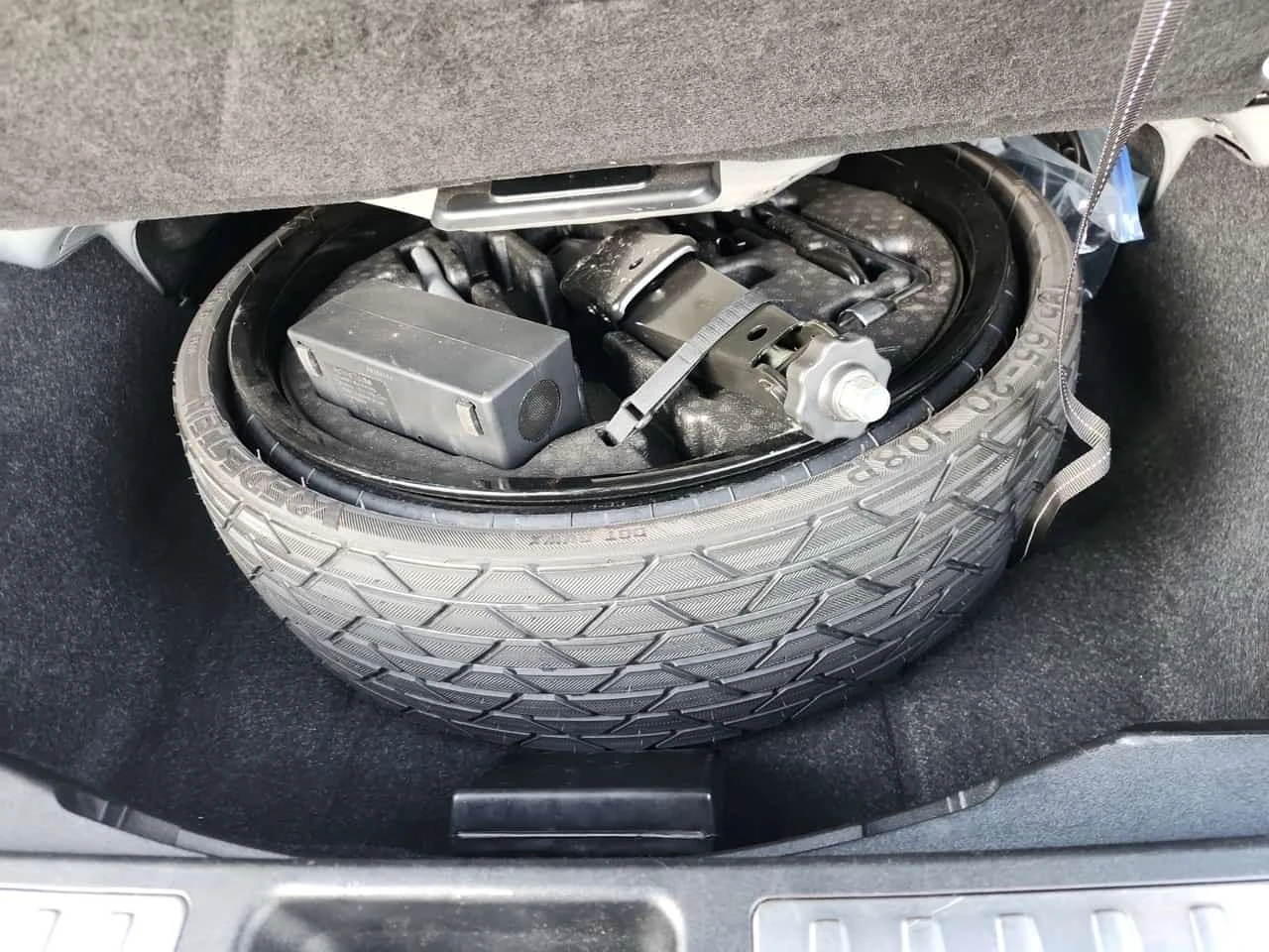 Mercedes-Benz GLS * AMG 63 * CARFAX * БЕЗ ПЪРВОНАЧАЛНА ВНОСКА, снимка 15 - Автомобили и джипове - 56240845
