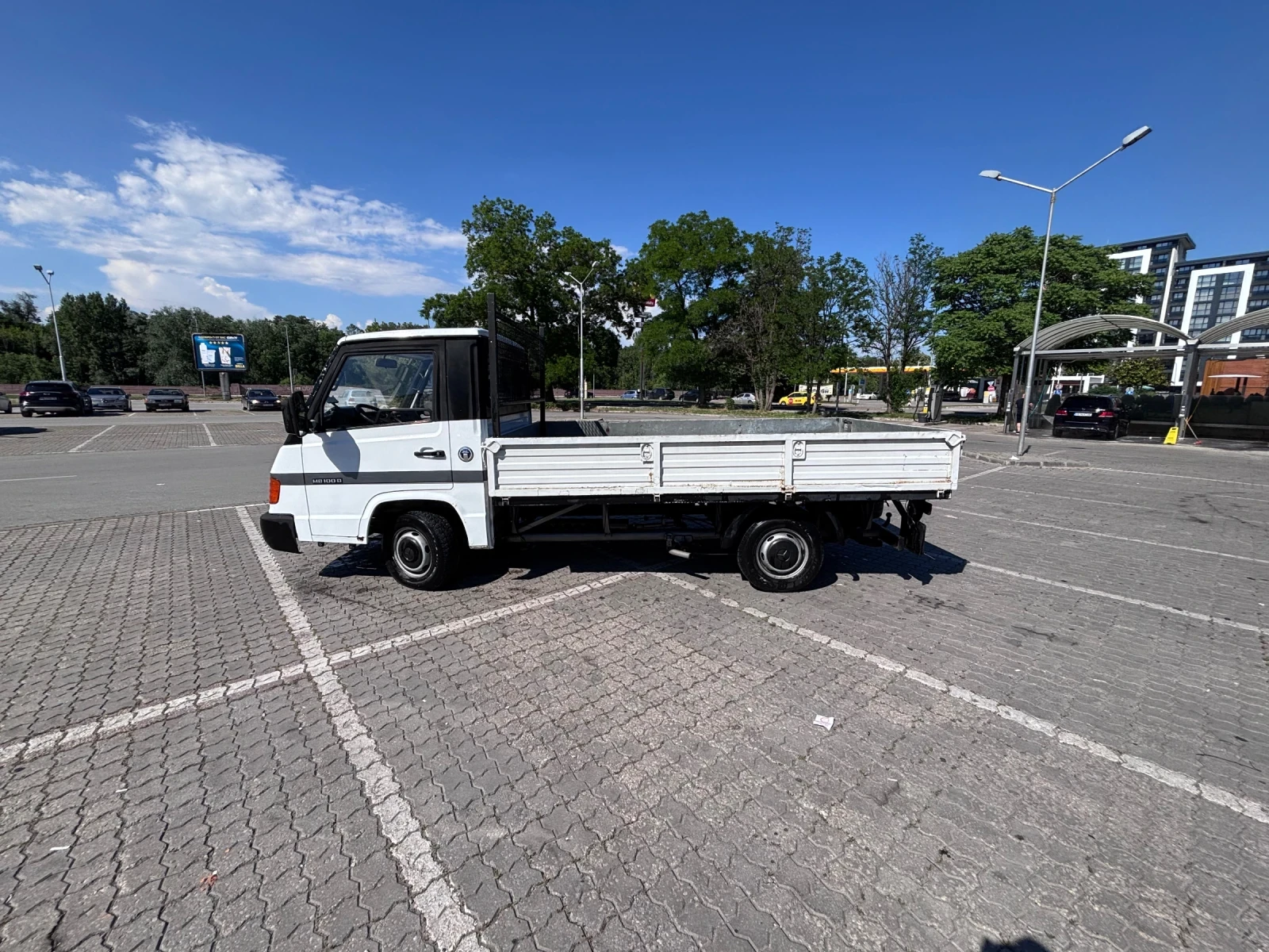 Mercedes-Benz Mb MB 100 DL