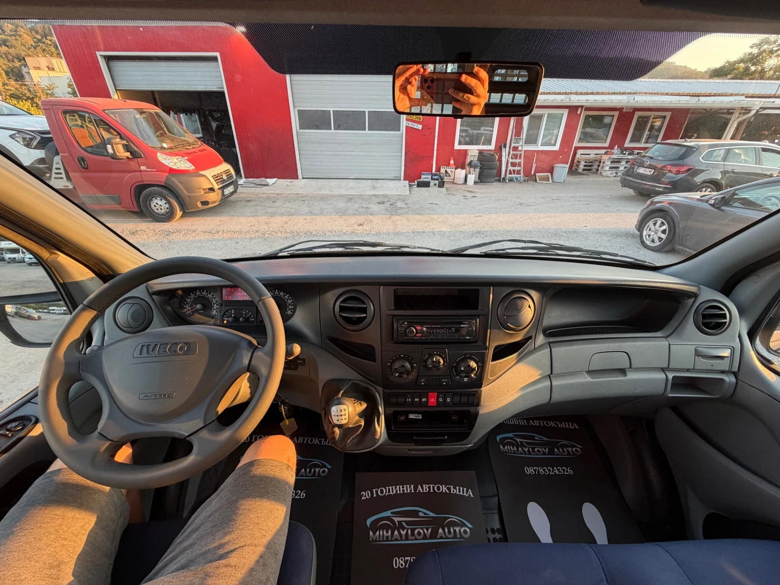 Iveco 35c18 3.0D ДВ.ГУМА/3-СТРАННА КАРОСЕРИЯ, снимка 10 - Бусове и автобуси - 55742339