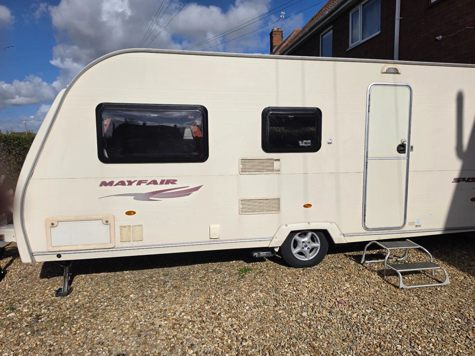 Каравана Avondale Mayfair 545-4