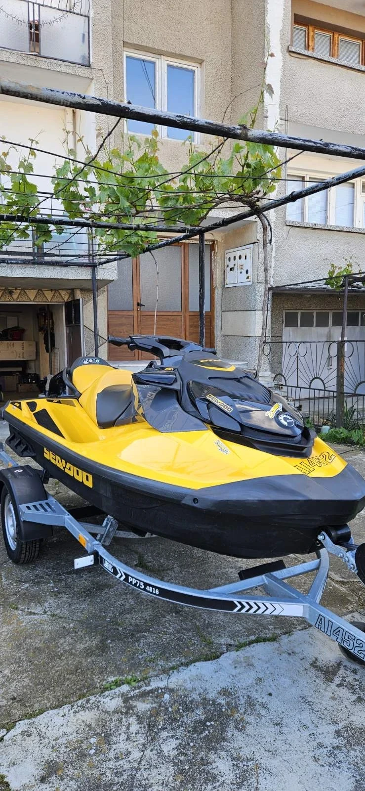 Джет Bombardier Sea Doo GTRYellow 230 - изображение 2