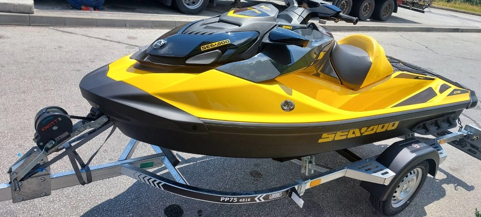 Джет Bombardier Sea Doo GTRYellow 230 - изображение 4