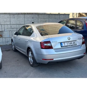 Skoda Octavia Автоматик Vision 1.0 TSI Първи собственик, снимка 10