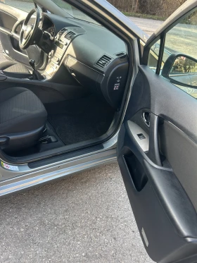 Toyota Avensis 1.8 147, снимка 10
