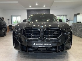 BMW XM Bowers & Wilkins M Drivers Package Red-Interior