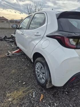 Toyota Yaris 1.5 HYBRID - 10 лв. / 5.11 € - 64793222 2