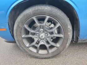 Dodge Challenger 3.6L SXT * PANORAMA* * CARFAX *  - 25999 € / 50849.62 лв. - 47579925 6