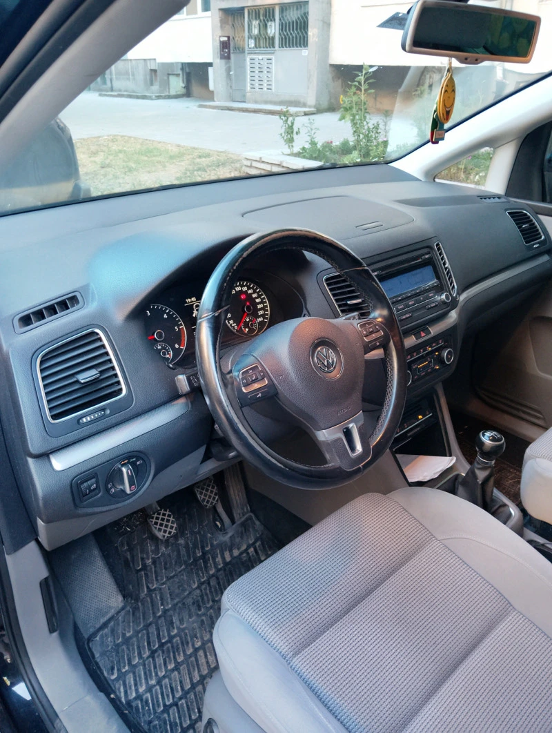 VW Sharan, снимка 7 - Автомобили и джипове - 47736517