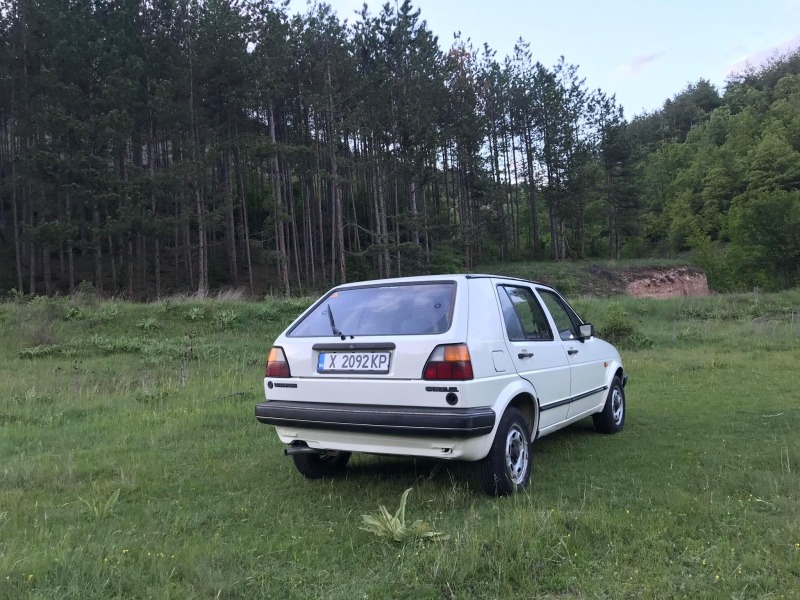 VW Golf 1.6 автоматик, снимка 6 - Автомобили и джипове - 46444754