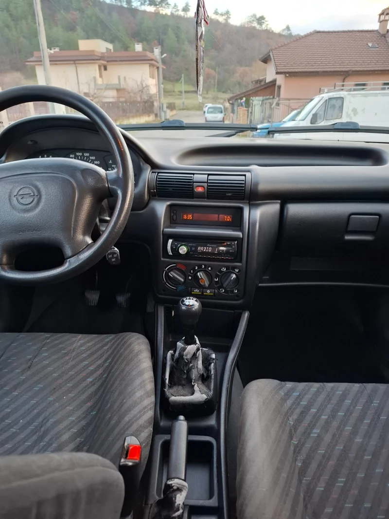 Opel Astra, снимка 8 - Автомобили и джипове - 48286529