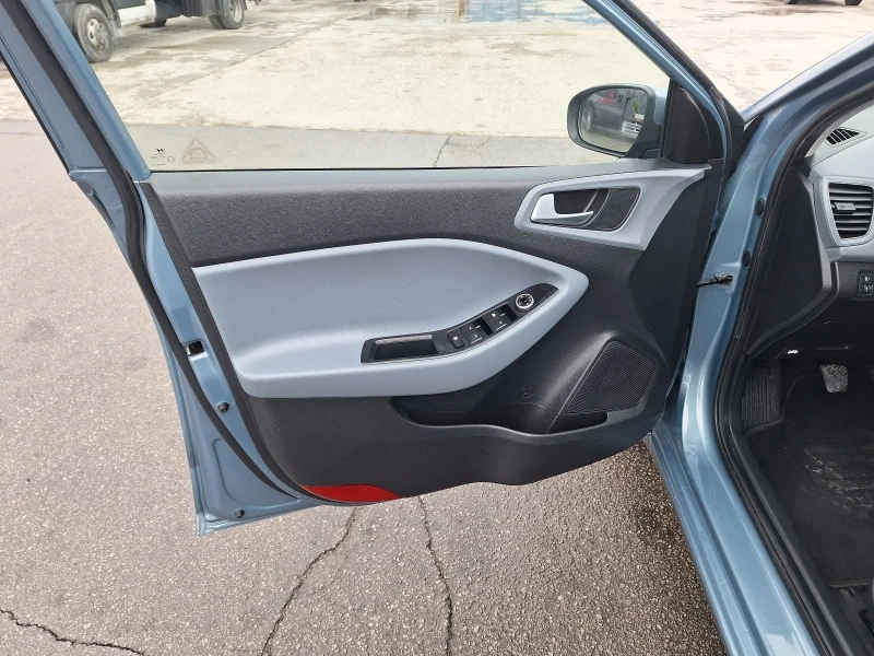 Hyundai I20 1.2 i 84ks EU6 ... 161 000km, снимка 7 - Автомобили и джипове - 49590975